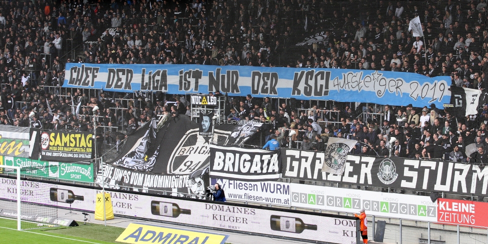 Sturm Graz - Austria Wien
Oesterreichische Fussball Bundesliga, 30. Runde, SK Sturm Graz - FK Austria Wien, Stadion Liebenau Graz, 12.05.2019. 

Foto zeigt Fans von Sturm mit einem Spruchband
