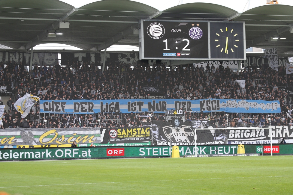 Sturm Graz - Austria Wien
Oesterreichische Fussball Bundesliga, 30. Runde, SK Sturm Graz - FK Austria Wien, Stadion Liebenau Graz, 12.05.2019. 

Foto zeigt Fans von Sturm mit einem Spruchband
