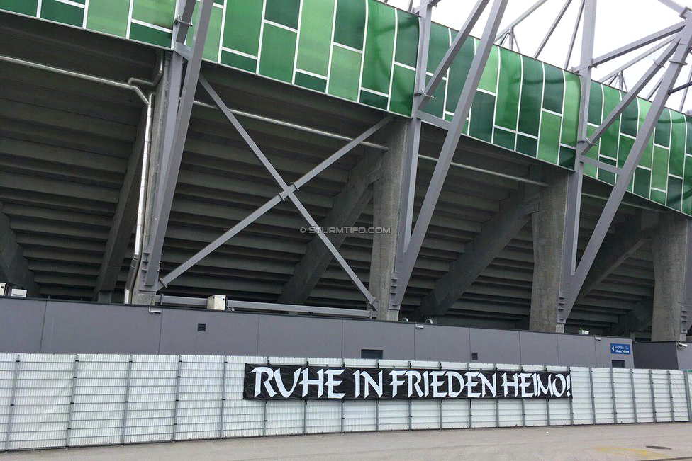 Rapid Wien - Sturm Graz
Oesterreichische Fussball Bundesliga, 34. Runde Europa League Play-Off, SK Rapid Wien - SK Sturm Graz, Weststadion Wien, 30.05.2019. 

Foto zeigt ein Spruchband am Gaesteparkplatz
