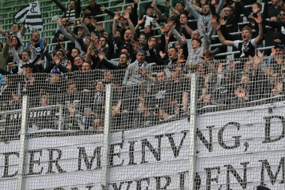 Rapid Wien - Sturm Graz
Oesterreichische Fussball Bundesliga, 34. Runde Europa League Play-Off, SK Rapid Wien - SK Sturm Graz, Weststadion Wien, 30.05.2019. 

Foto zeigt Fans von Sturm mit einem Spruchband
Schlüsselwörter: protest