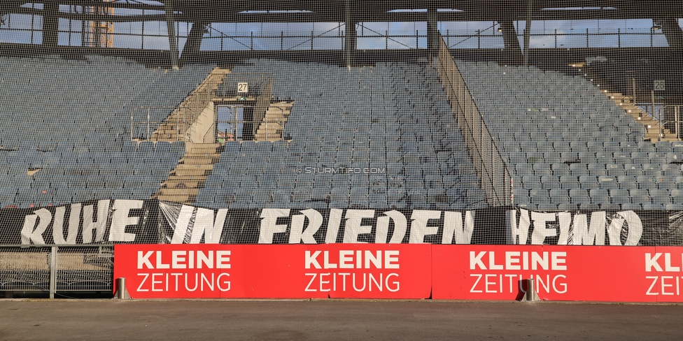 Sturm Graz - Rapid Wien
Oesterreichische Fussball Bundesliga, 35. Runde Europa League Play-Off, SK Sturm Graz - SK Rapid Wien, Stadion Liebenau Graz, 02.06.2019. 

Foto zeigt Fans von Rapid mit einem Spruchband
