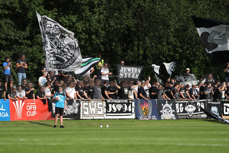 Anif - Sturm Graz
OEFB Cup, 1. Runde, USK Anif - SK Sturm Graz, Sportzentrum Anif, 19.07.2019. 

Foto zeigt Fans von Sturm
