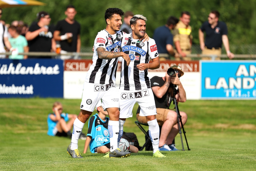 Anif - Sturm Graz
OEFB Cup, 1. Runde, USK Anif - SK Sturm Graz, Sportzentrum Anif, 19.07.2019. 

Foto zeigt Philipp Hosiner (Sturm) und Emanuel Sakic (Sturm)
Schlüsselwörter: torjubel