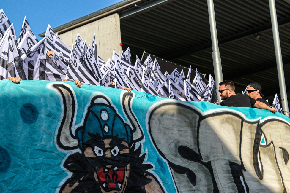 Haugesund - Sturm Graz
UEFA Europa League Qualifikation 2. Runde, FK Haugesund - SK Sturm Graz, Haugesund Stadion, 25.07.2019. 

Foto zeigt Fans von Sturm mit einer Choreografie
