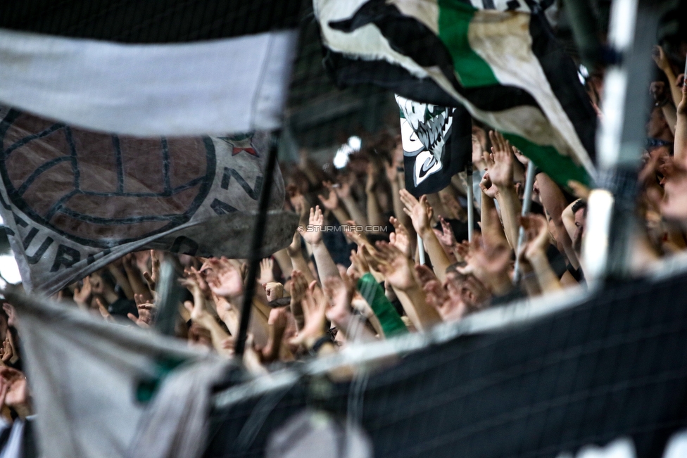 Oesterreichische Fussball Bundesliga, 1. Runde, SK Sturm Graz - SKN St. Poelten, Stadion Liebenau Graz, 28.07.2019. 

Foto zeigt Fans von Sturm
