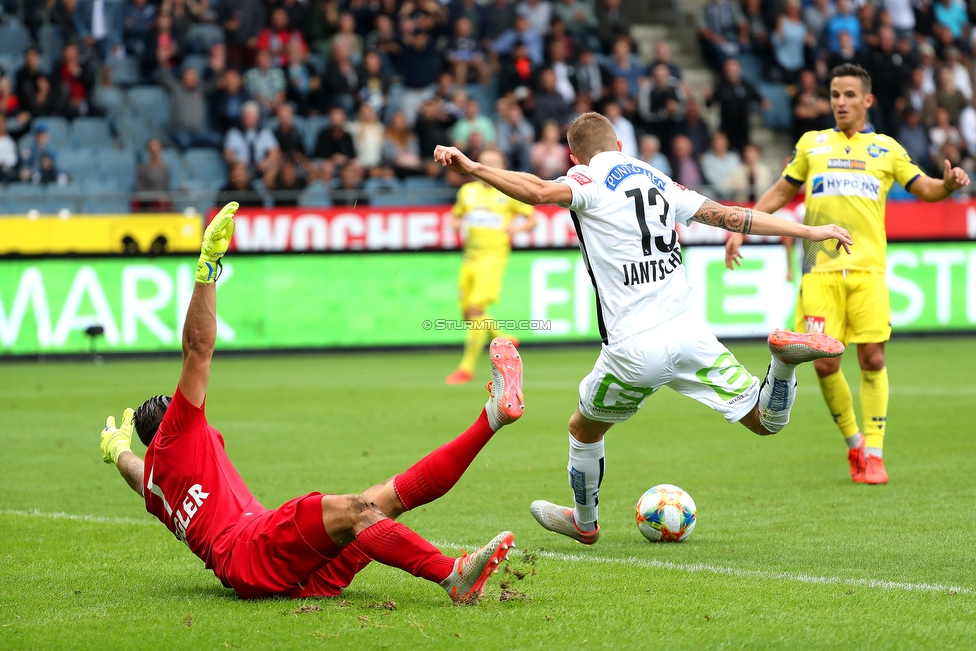 Oesterreichische Fussball Bundesliga, 1. Runde, SK Sturm Graz - SKN St. Poelten, Stadion Liebenau Graz, 28.07.2019. 

Foto zeigt Christoph Riegler (St. Poelten) und Jakob Jantscher (Sturm)
Schlüsselwörter: tor