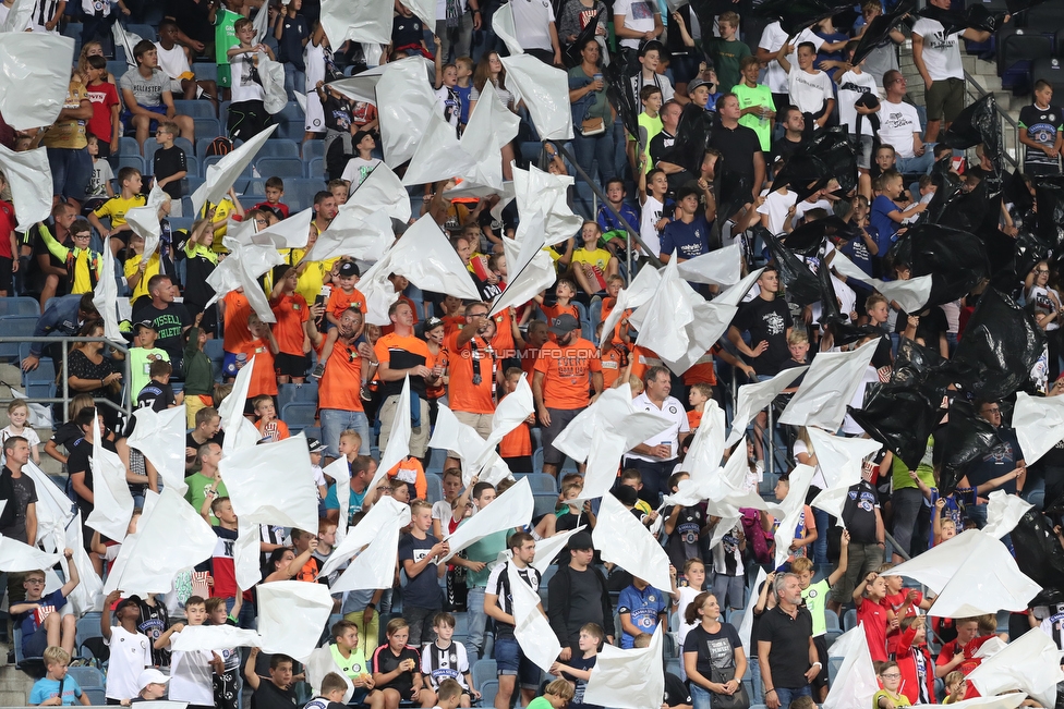 Sturm Graz - Haugesund
UEFA Europa League Qualifikation 2 Runde, SK Sturm Graz - FK Haugesund, Stadion Liebenau Graz, 01.08.2019. 

Foto zeigt Fans von Sturm mit einer Choreografie
