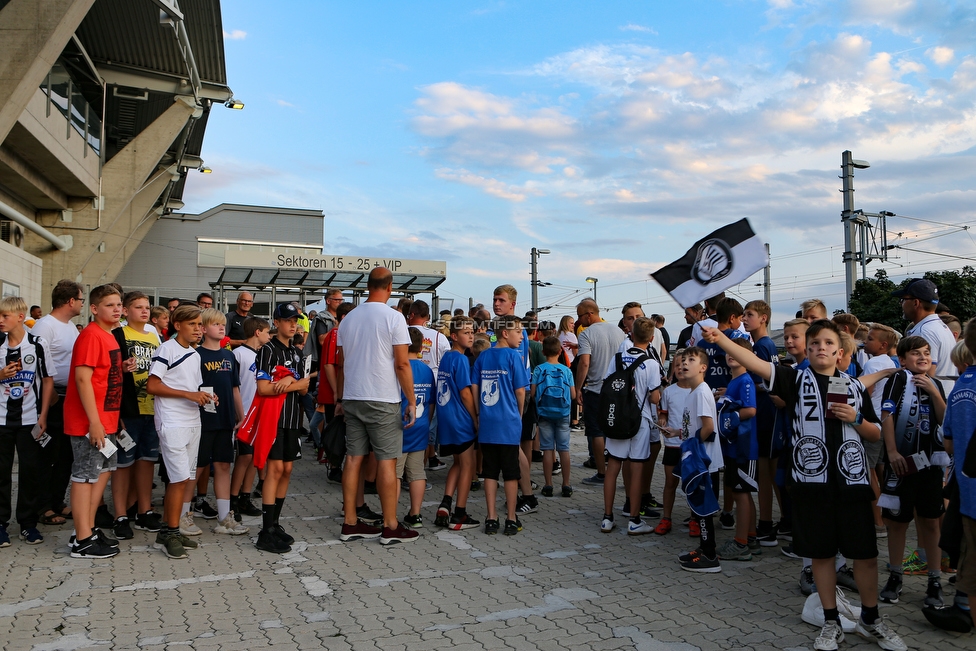 Sturm Graz - Haugesund
UEFA Europa League Qualifikation 2 Runde, SK Sturm Graz - FK Haugesund, Stadion Liebenau Graz, 01.08.2019. 

Foto zeigt Fans von Sturm
