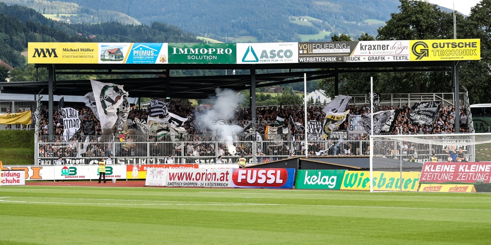 Wolfsberg - Sturm Graz
Oesterreichische Fussball Bundesliga, 2. Runde, Wolfsberger AC - SK Sturm Graz, Lavanttal Arena Wolfsberg, 04.08.2019. 

Foto zeigt Fans von Sturm
Schlüsselwörter: pyrotechnik