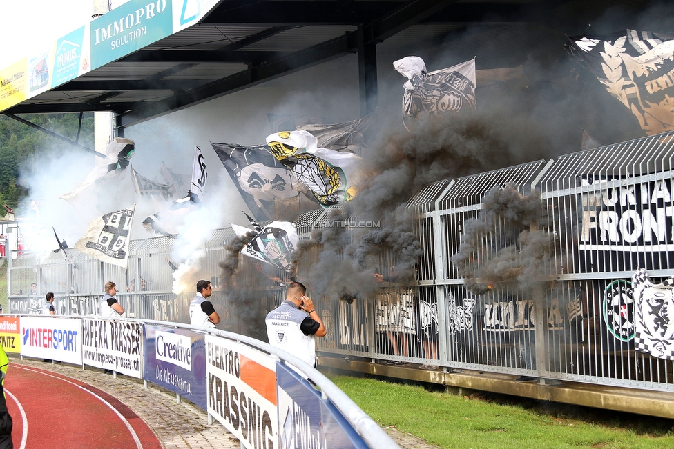 Wolfsberg - Sturm Graz
Oesterreichische Fussball Bundesliga, 2. Runde, Wolfsberger AC - SK Sturm Graz, Lavanttal Arena Wolfsberg, 04.08.2019. 

Foto zeigt Fans von Sturm
Schlüsselwörter: pyrotechnik