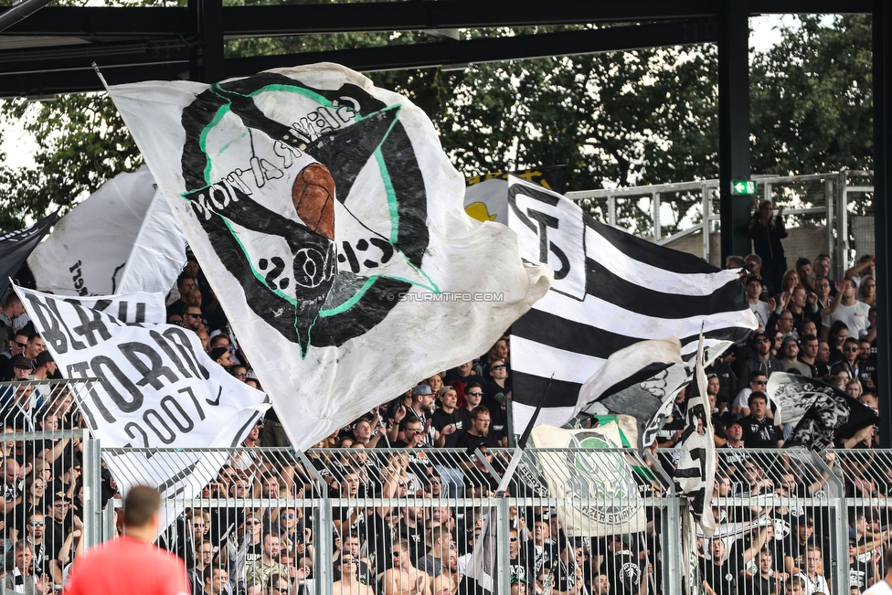 Wolfsberg - Sturm Graz
Oesterreichische Fussball Bundesliga, 2. Runde, Wolfsberger AC - SK Sturm Graz, Lavanttal Arena Wolfsberg, 04.08.2019. 

Foto zeigt Fans von Sturm
