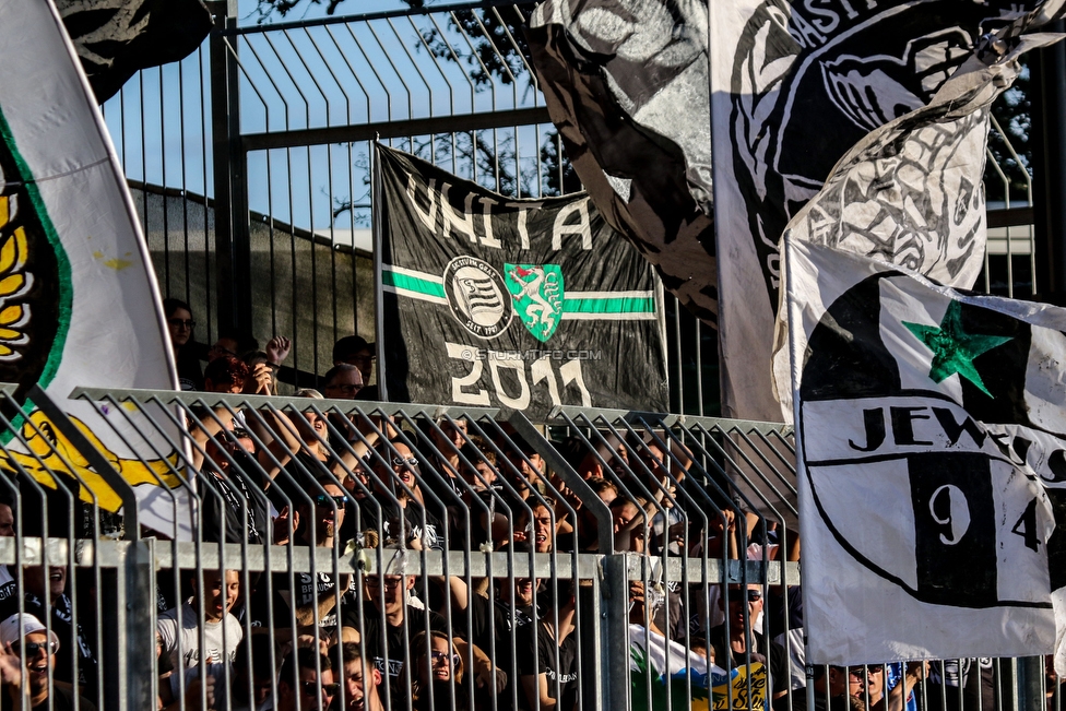 Wolfsberg - Sturm Graz
Oesterreichische Fussball Bundesliga, 2. Runde, Wolfsberger AC - SK Sturm Graz, Lavanttal Arena Wolfsberg, 04.08.2019. 

Foto zeigt Fans von Sturm
