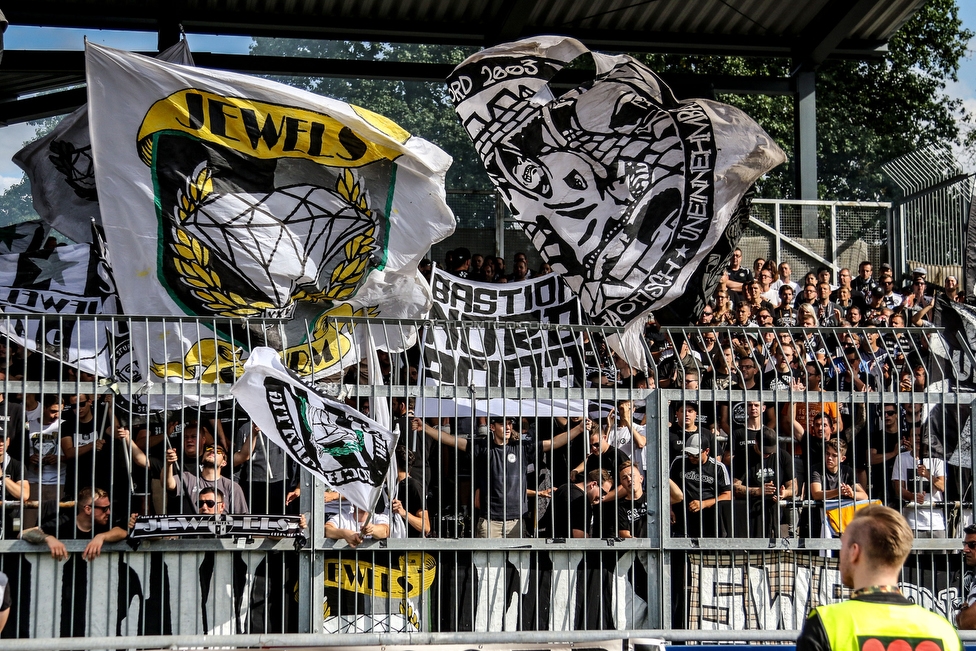 Wolfsberg - Sturm Graz
Oesterreichische Fussball Bundesliga, 2. Runde, Wolfsberger AC - SK Sturm Graz, Lavanttal Arena Wolfsberg, 04.08.2019. 

Foto zeigt Fans von Sturm
