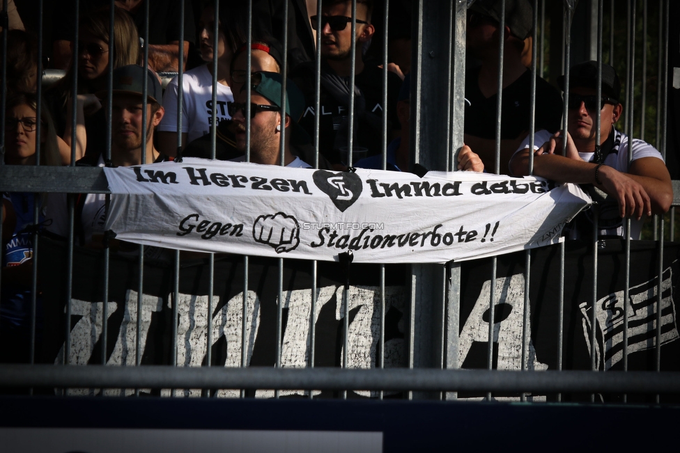 Wolfsberg - Sturm Graz
Oesterreichische Fussball Bundesliga, 2. Runde, Wolfsberger AC - SK Sturm Graz, Lavanttal Arena Wolfsberg, 04.08.2019. 

Foto zeigt Fans von Sturm
