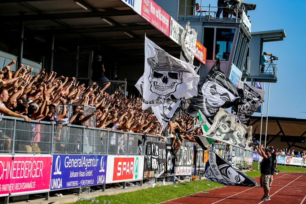 Hartberg - Sturm Graz
Oesterreichische Fussball Bundesliga, 3. Runde, TSV Hartberg - SK Sturm Graz, Stadion Hartberg, 1108.2019. 

Foto zeigt Fans von Sturm
