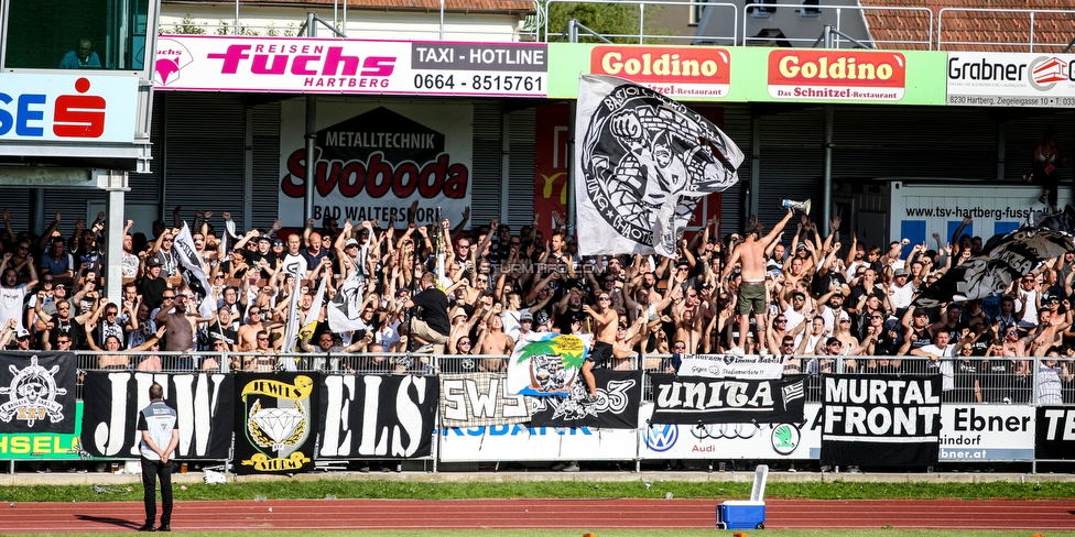 Hartberg - Sturm Graz
Oesterreichische Fussball Bundesliga, 3. Runde, TSV Hartberg - SK Sturm Graz, Stadion Hartberg, 1108.2019. 

Foto zeigt Fans von Sturm
