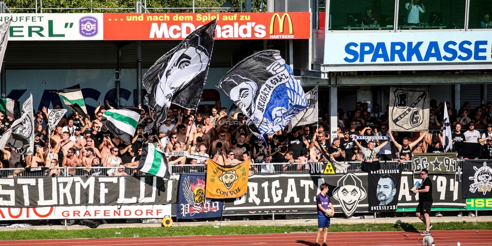 Hartberg - Sturm Graz
Oesterreichische Fussball Bundesliga, 3. Runde, TSV Hartberg - SK Sturm Graz, Stadion Hartberg, 1108.2019. 

Foto zeigt Fans von Sturm
