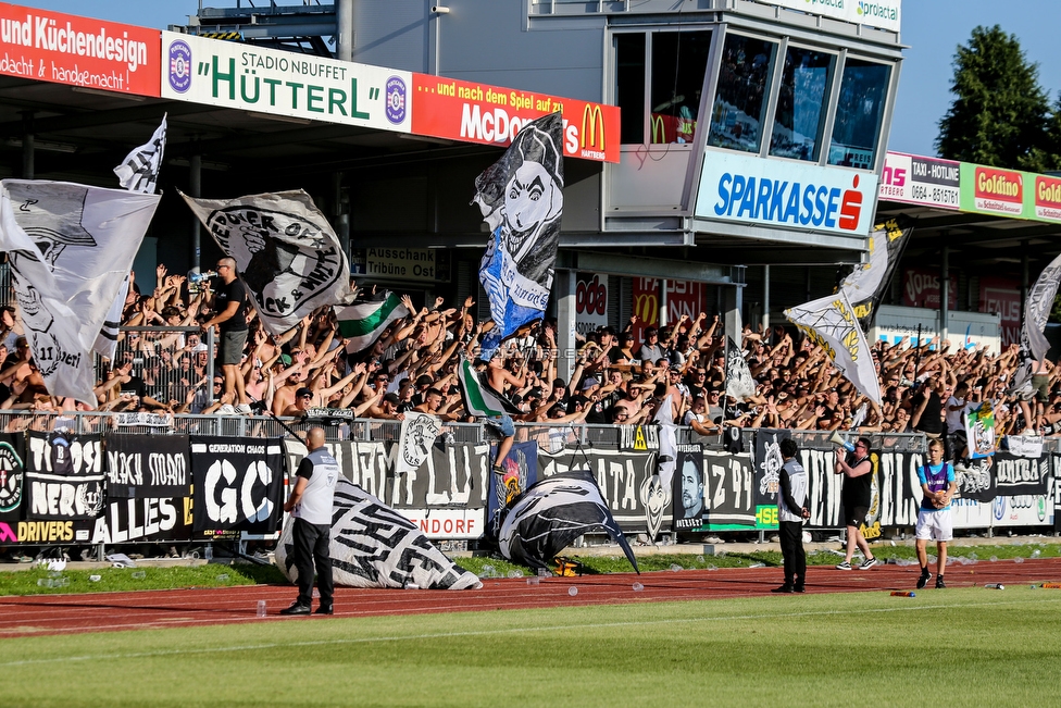 Hartberg - Sturm Graz
Oesterreichische Fussball Bundesliga, 3. Runde, TSV Hartberg - SK Sturm Graz, Stadion Hartberg, 1108.2019. 

Foto zeigt Fans von Sturm
