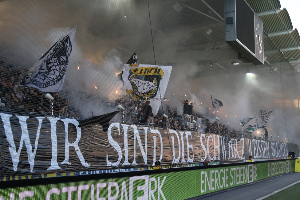 Sturm Graz - Rapid Wien
Oesterreichische Fussball Bundesliga, 4 Runde, SK Sturm Graz - SK Rapid Wien, Stadion Liebenau Graz, 18.08.2019. 

Foto zeigt Fans von Sturm mit einer Choreografie
Schlüsselwörter: pyrotechnik