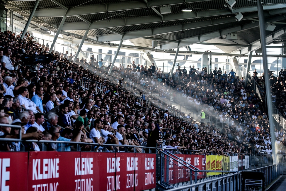 Sturm Graz - Rapid Wien
Oesterreichische Fussball Bundesliga, 4 Runde, SK Sturm Graz - SK Rapid Wien, Stadion Liebenau Graz, 18.08.2019. 

Foto zeigt Fans von Sturm
