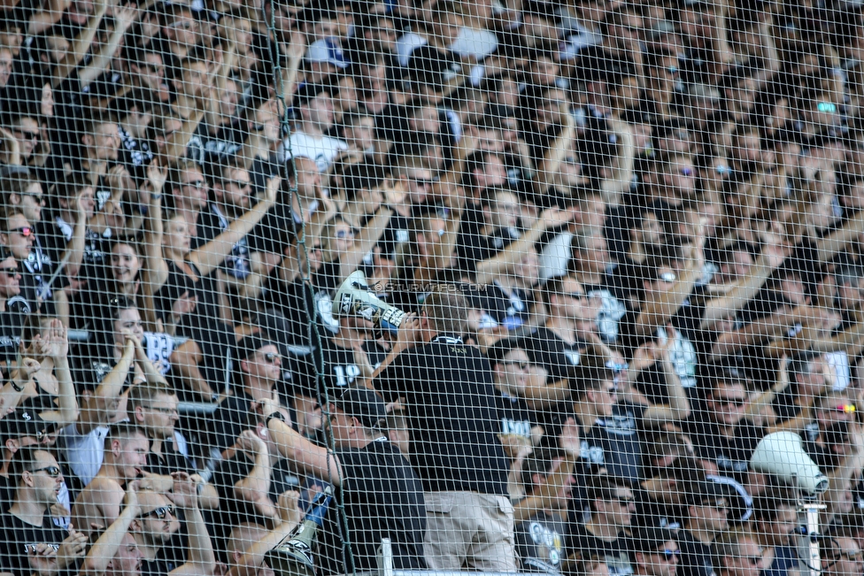 Sturm Graz - Rapid Wien
Oesterreichische Fussball Bundesliga, 4. Runde, SK Sturm Graz - SK Rapid Wien, Stadion Liebenau Graz, 18.08.2019. 

Foto zeigt Fans von Sturm
