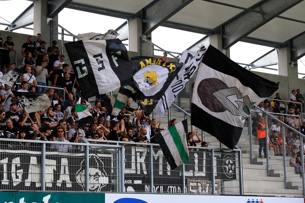 Altach - Sturm Graz
Oesterreichische Fussball Bundesliga, 6. Runde, SCR Altach - SK Sturm Graz, Stadion Schnabelholz Altach, 01.09.2019. 

Foto zeigt Fans von Sturm
