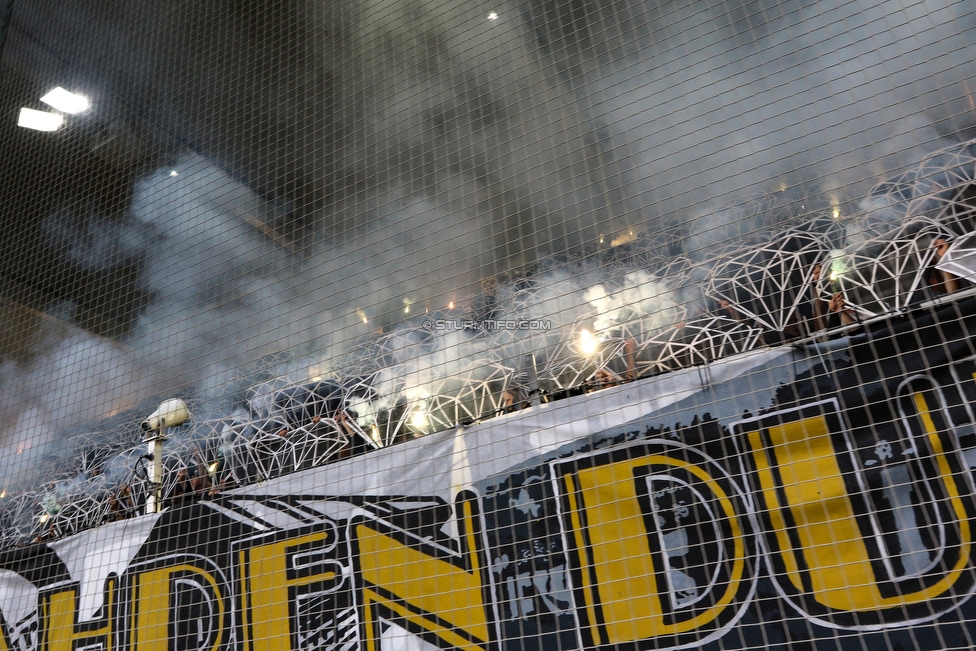 Sturm Graz - LASK
Oesterreichische Fussball Bundesliga, 7. Runde, SK Sturm Graz - LASK, Stadion Liebenau Graz, 14.09.2019. 

Foto zeigt Fans von Sturm mit einer Choreografie
Schlüsselwörter: jewels pyrotechnik