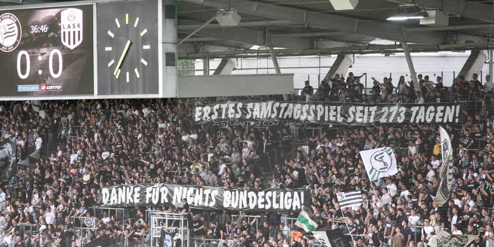 Sturm Graz - LASK
Oesterreichische Fussball Bundesliga, 7. Runde, SK Sturm Graz - LASK, Stadion Liebenau Graz, 14.09.2019. 

Foto zeigt Fans von Sturm mit einem Spruchband
Schlüsselwörter: protest samstag