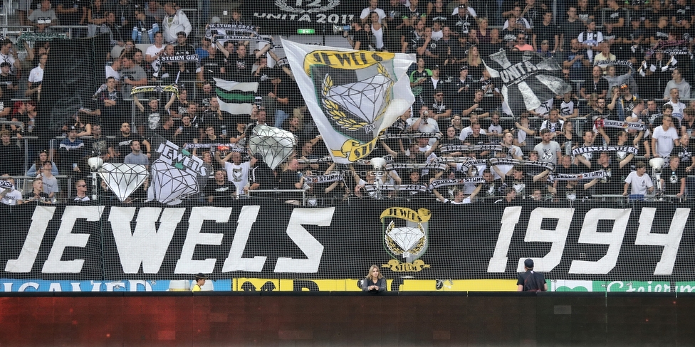 Sturm Graz - LASK
Oesterreichische Fussball Bundesliga, 7. Runde, SK Sturm Graz - LASK, Stadion Liebenau Graz, 14.09.2019. 

Foto zeigt Fans von Sturm
Schlüsselwörter: jewels schals