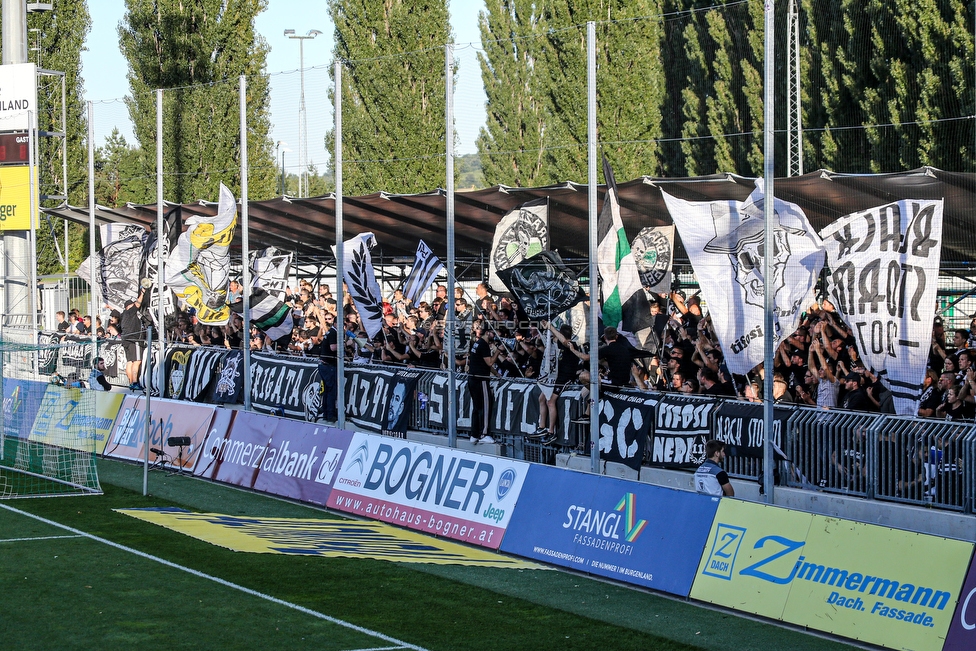 Mattersburg - Sturm Graz
Oesterreichische Fussball Bundesliga, 8. Runde, SV Mattersburg - SK Sturm Graz, Pappelstadion Mattersburg, 21.09.2019. 

Foto zeigt Fans von Sturm
