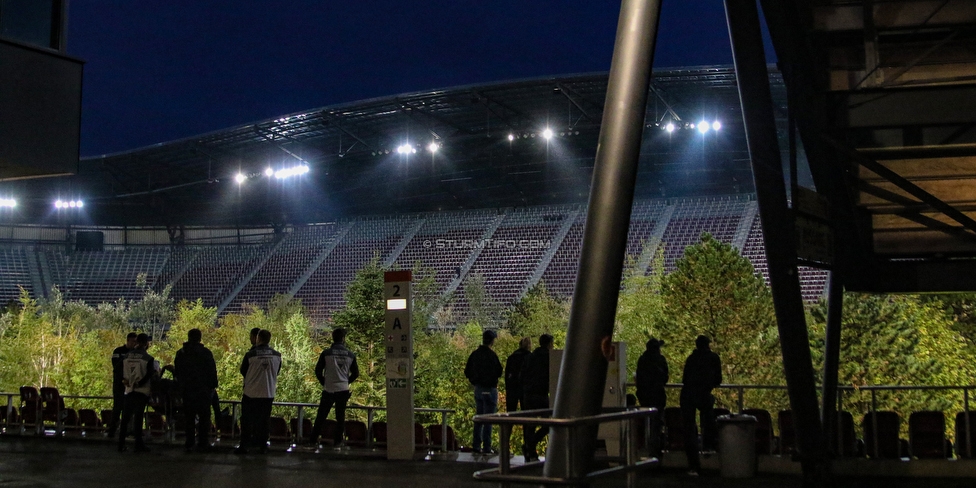 Austria Klagenfurt - Sturm Graz
OEFB Cup, 2. Runde, SK Austria Klagenfurt - SK Sturm Graz, Karawankenblick-Stadion Klagenfurt, 25.09.2019. 

Foto zeigt Fans von Sturm im Woertherseestadion bei der Ausstellung For Forest
