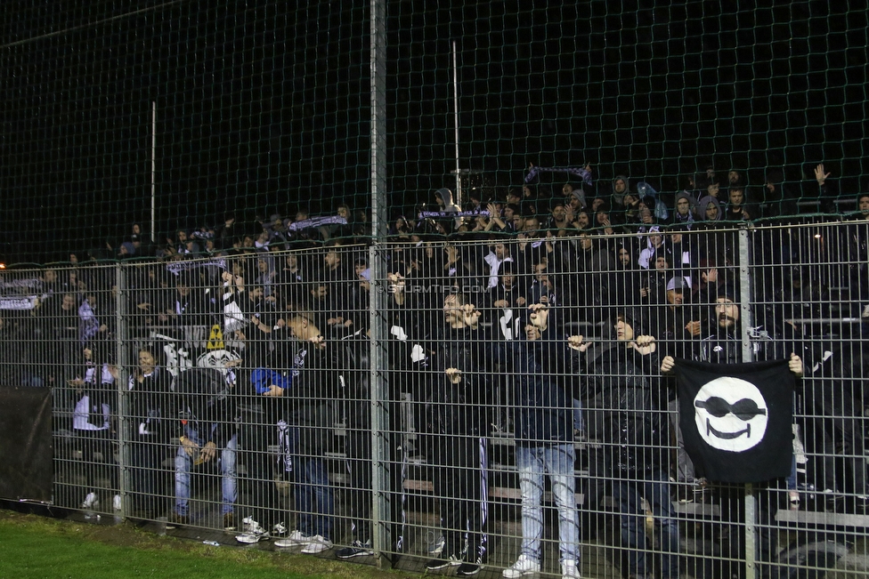 Austria Klagenfurt - Sturm Graz
OEFB Cup, 2. Runde, SK Austria Klagenfurt - SK Sturm Graz, Karawankenblick-Stadion Klagenfurt, 25.09.2019. 

Foto zeigt Fans von Sturm
