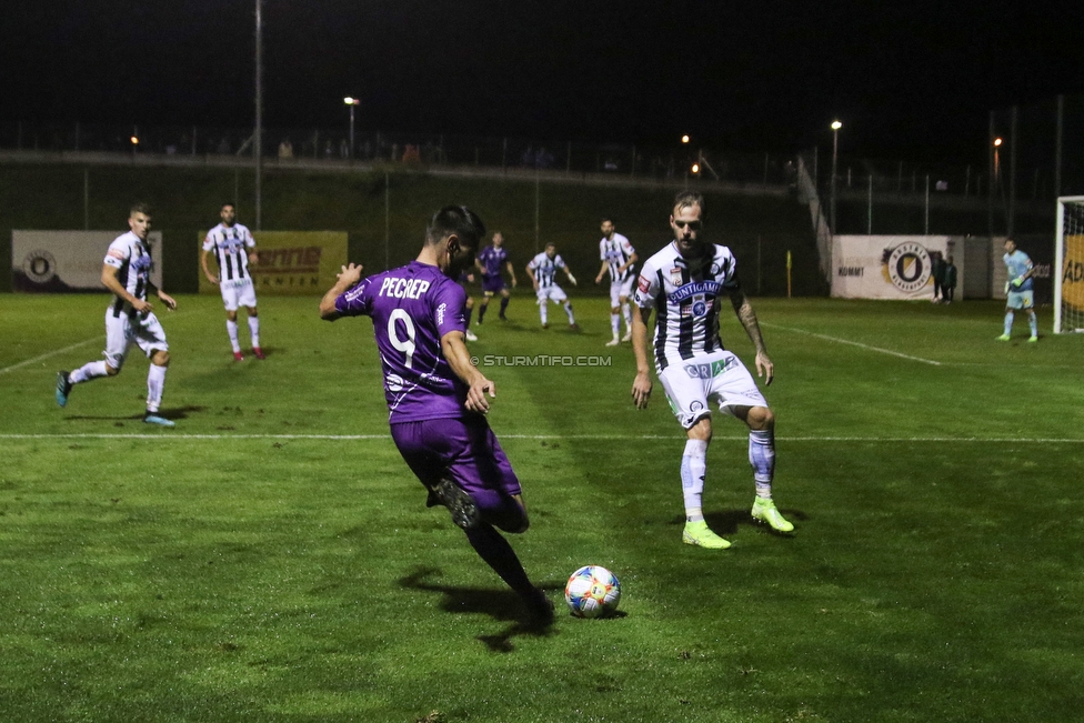 Austria Klagenfurt - Sturm Graz
OEFB Cup, 2. Runde, SK Austria Klagenfurt - SK Sturm Graz, Karawankenblick-Stadion Klagenfurt, 25.09.2019. 

Foto zeigt Darijo Pecirep (Klagenfurt) und Lukas Spendlhofer (Sturm)
