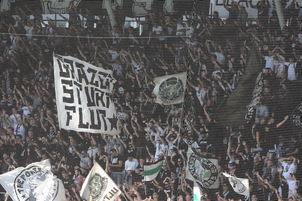 Sturm Graz - Admira Wacker
Oesterreichische Fussball Bundesliga, 9. Runde, SK Sturm Graz - FC Admira Wacker, Stadion Liebenau Graz, 29.09.2019. 

Foto zeigt Fans von Sturm
