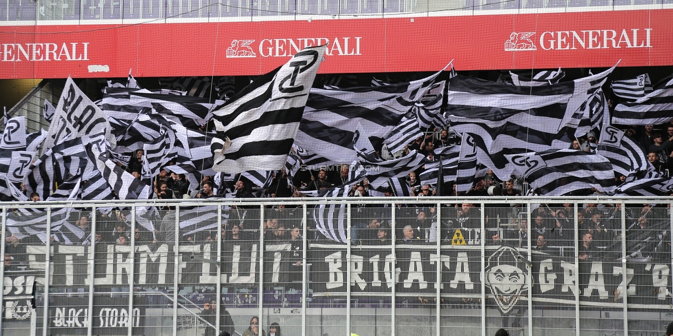 Austria Wien - Sturm Graz
Oesterreichische Fussball Bundesliga, 10. Runde, FK Austria Wien - SK Sturm Graz, Franz Horr Stadion Wien, 06.10.2019. 

Foto zeigt Fans von Sturm mit einer Choreografie
