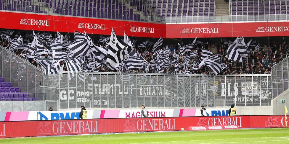 Austria Wien - Sturm Graz
Oesterreichische Fussball Bundesliga, 10. Runde, FK Austria Wien - SK Sturm Graz, Franz Horr Stadion Wien, 06.10.2019. 

Foto zeigt Fans von Sturm mit einer Choreografie
Schlüsselwörter: pyrotechnik