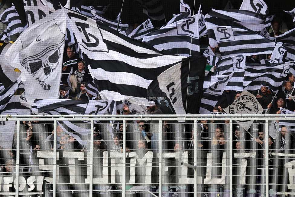 Austria Wien - Sturm Graz
Oesterreichische Fussball Bundesliga, 10. Runde, FK Austria Wien - SK Sturm Graz, Franz Horr Stadion Wien, 06.10.2019. 

Foto zeigt Fans von Sturm
