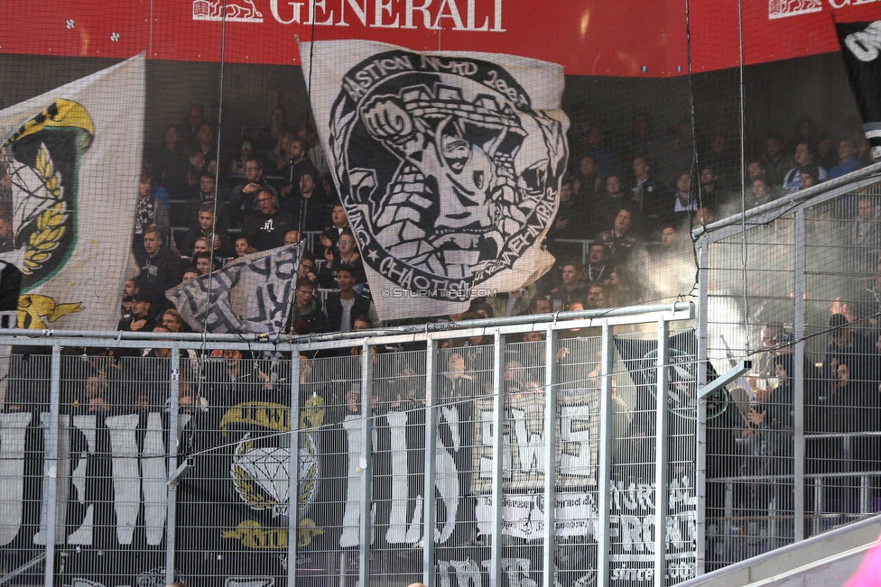 Austria Wien - Sturm Graz
Oesterreichische Fussball Bundesliga, 10. Runde, FK Austria Wien - SK Sturm Graz, Franz Horr Stadion Wien, 06.10.2019. 

Foto zeigt Fans von Sturm
Schlüsselwörter: pyrotechnik