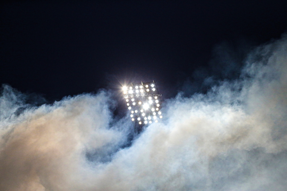 Austria Wien - Sturm Graz
Oesterreichische Fussball Bundesliga, 10. Runde, FK Austria Wien - SK Sturm Graz, Franz Horr Stadion Wien, 06.10.2019. 

Foto zeigt ein Feature mit einem Flutlichtmasten
Schlüsselwörter: pyrotechnik