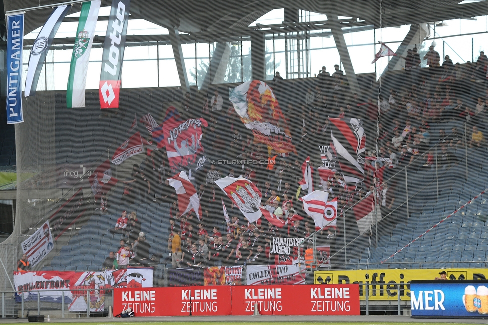 Sturm Graz - Salzburg
Oesterreichische Fussball Bundesliga, 11. Runde, SK Sturm Graz - FC RB Salzburg, Stadion Liebenau Graz, 19.10.2019. 

Foto zeigt Fans von RB Salzburg
