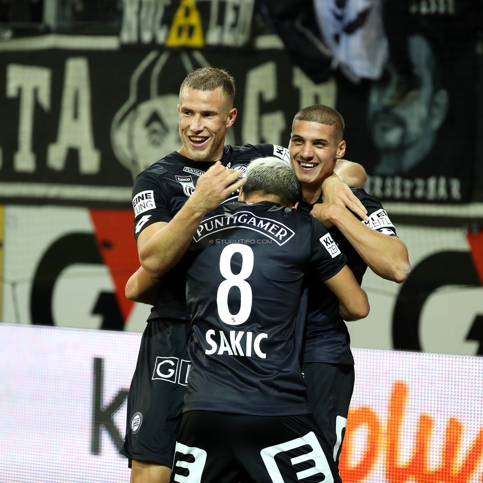 St. Poelten - Sturm Graz
Oesterreichische Fussball Bundesliga, 12. Runde, SKN St. Poelten - SK Sturm Graz, Arena St. Poelten, 26.10.2019. 

Foto zeigt Bekim Balaj (Sturm), Emanuel Sakic (Sturm) und Kiril Despodov (Sturm)
Schlüsselwörter: torjubel