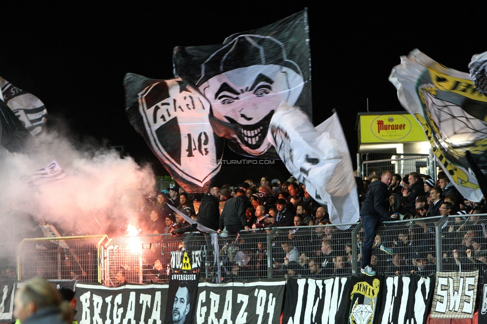 Kapfenberg - Sturm Graz
OEFB Cup, Achtelfinale, Kapfenberger SV - SK Sturm Graz, Franz-Fekete-Stadion Kapfenberg, 29.10.2019. 

Foto zeigt Fans von Sturm
Schlüsselwörter: pyrotechnik