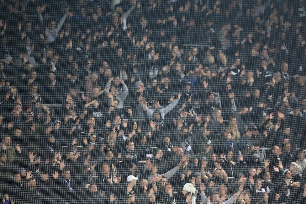 Sturm Graz - Wolfsberg
Oesterreichische Fussball Bundesliga, 13. Runde, SK Sturm Graz - Wolfsberger AC, Stadion Liebenau Graz, 02.11.2019. 

Foto zeigt Fans von Sturm
