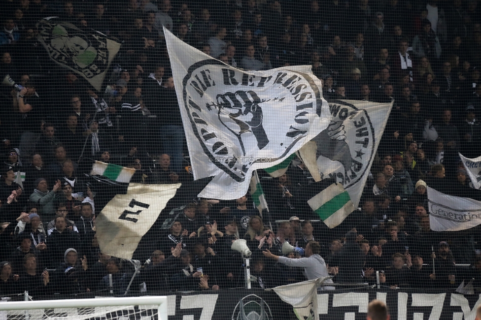 Sturm Graz - Wolfsberg
Oesterreichische Fussball Bundesliga, 13. Runde, SK Sturm Graz - Wolfsberger AC, Stadion Liebenau Graz, 02.11.2019. 

Foto zeigt Fans von Sturm
Schlüsselwörter: sturmflut