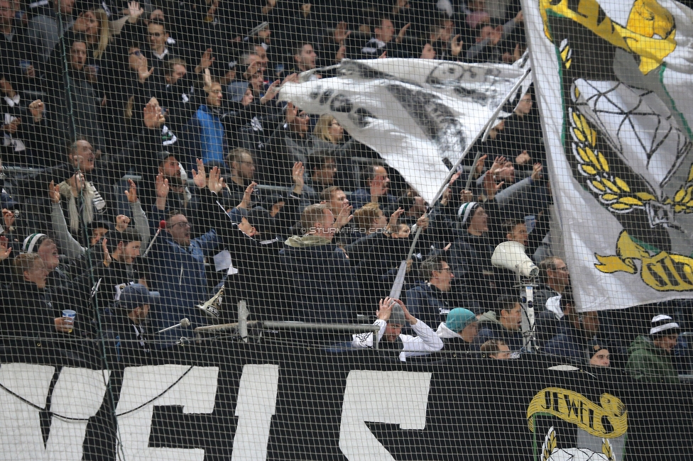 Sturm Graz - Wolfsberg
Oesterreichische Fussball Bundesliga, 13. Runde, SK Sturm Graz - Wolfsberger AC, Stadion Liebenau Graz, 02.11.2019. 

Foto zeigt Fans von Sturm
