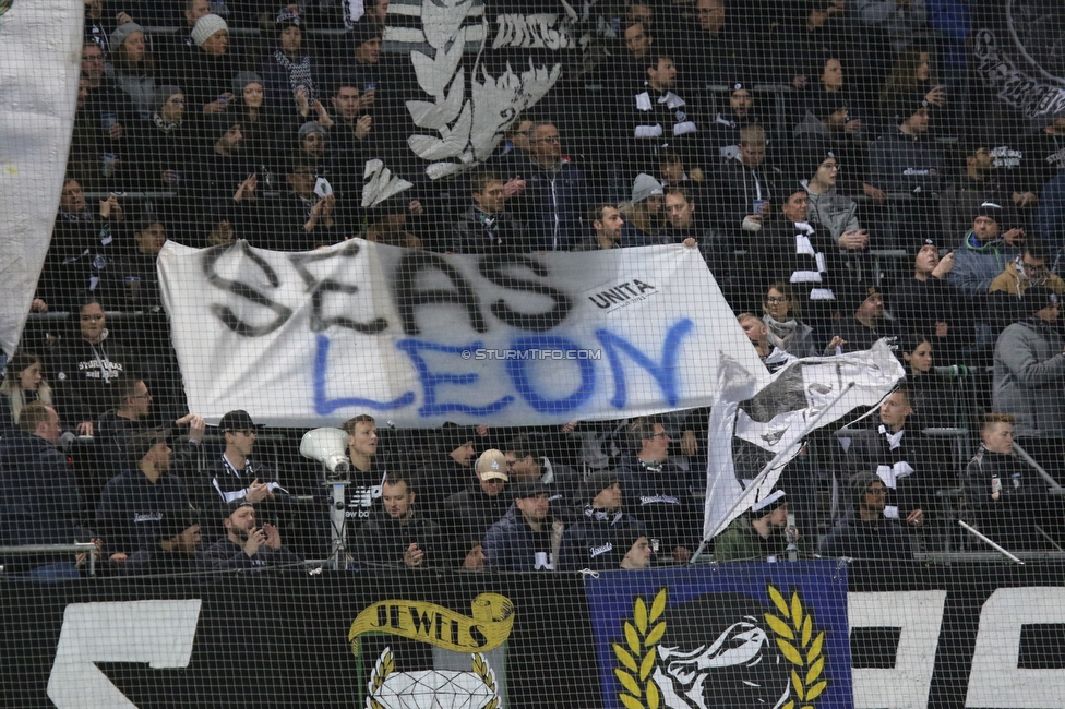 Sturm Graz - Hartberg
Oesterreichische Fussball Bundesliga, 14. Runde, SK Sturm Graz - TSV Hartberg, Stadion Liebenau Graz, 09.11.2019. 

Foto zeigt Fans von Sturm mit einem Spruchband
Schlüsselwörter: baby jewels unita