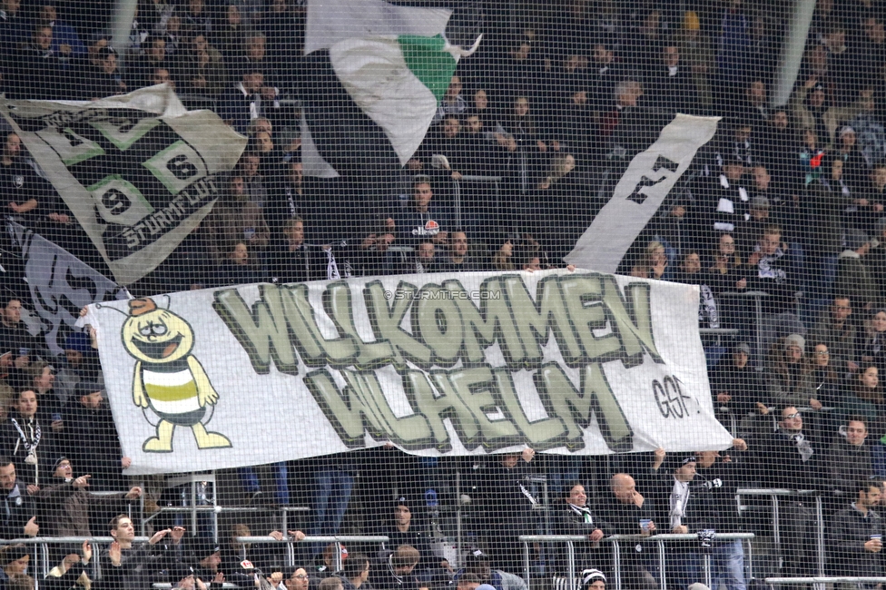 Sturm Graz - Hartberg
Oesterreichische Fussball Bundesliga, 14. Runde, SK Sturm Graz - TSV Hartberg, Stadion Liebenau Graz, 09.11.2019. 

Foto zeigt Fans von Sturm mit einem Spruchband
Schlüsselwörter: sturmflut baby