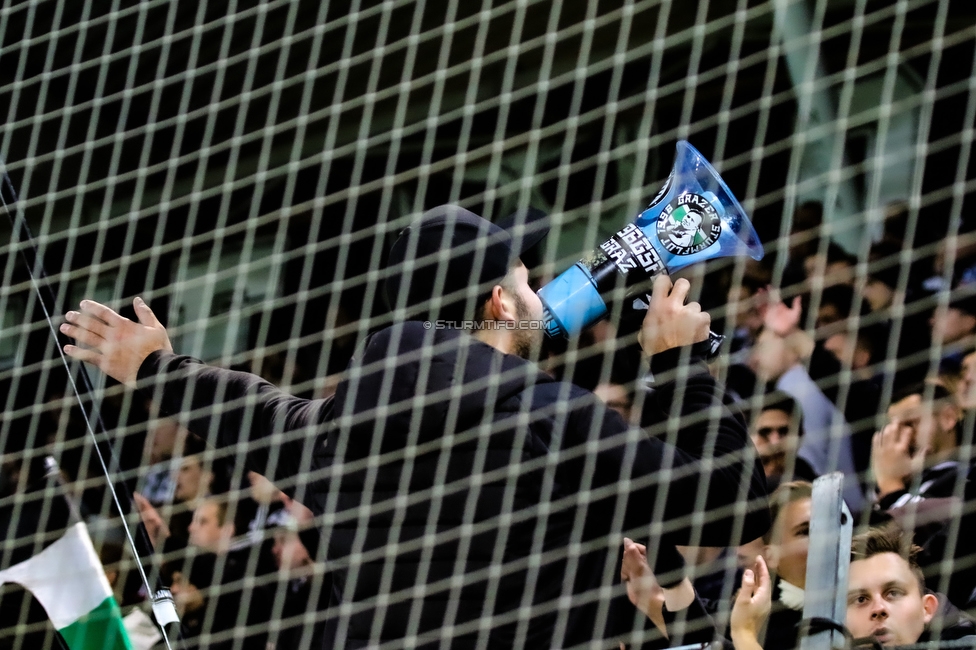 Sturm Graz - Hartberg
Oesterreichische Fussball Bundesliga, 14. Runde, SK Sturm Graz - TSV Hartberg, Stadion Liebenau Graz, 09.11.2019. 

Foto zeigt Fans von Sturm
Schlüsselwörter: sturmflut