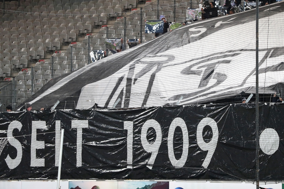 WSG Tirol - Sturm Graz
Oesterreichische Fussball Bundesliga, 16. Runde, WSG Tirol - SK Sturm Graz, Tivoli Neu Innsbruck, 30.11.2019. 

Foto zeigt Fans von Sturm mit einer Choreografie
