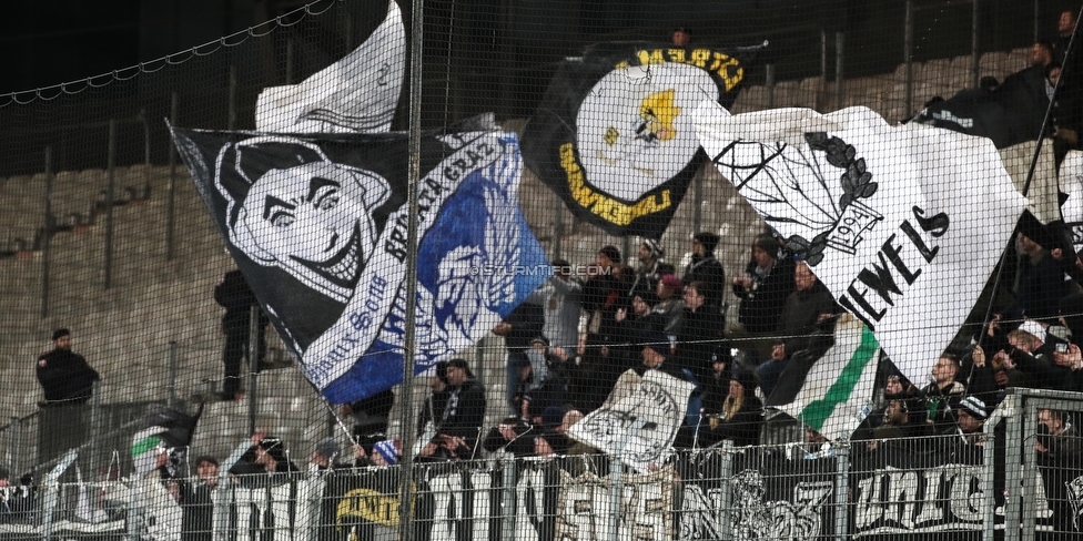 WSG Tirol - Sturm Graz
Oesterreichische Fussball Bundesliga, 16. Runde, WSG Tirol - SK Sturm Graz, Tivoli Neu Innsbruck, 30.11.2019. 

Foto zeigt Fans von Sturm
Schlüsselwörter: brigata jewels